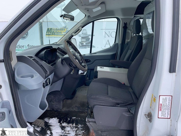 2015-ford-transit-image-14