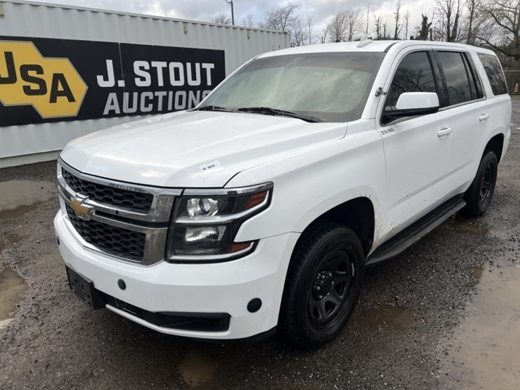 2016-chevrolet-tahoe-image-1