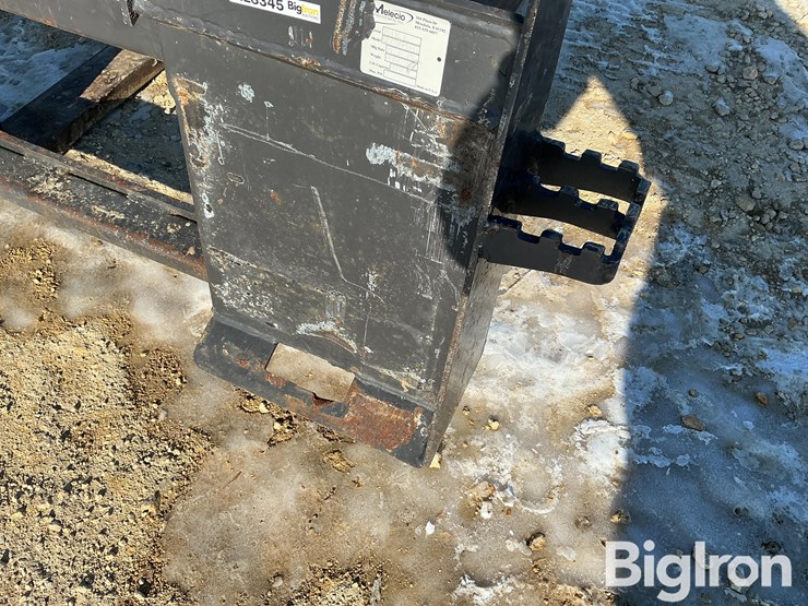 2015-melecio-4'-skid-loader-mount-pallet-forks-image-12