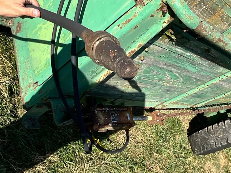 john-deere-manure-spreader-image-37