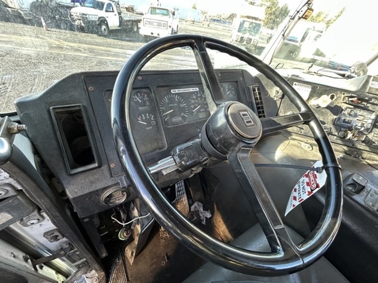 2003-autocar-wx-t/a-roll-off-truck-image-16