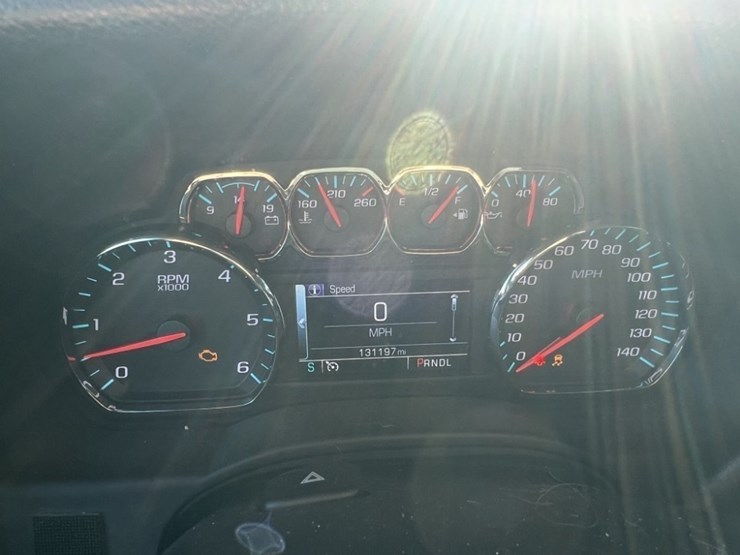 2018-chevrolet-tahoe-image-27