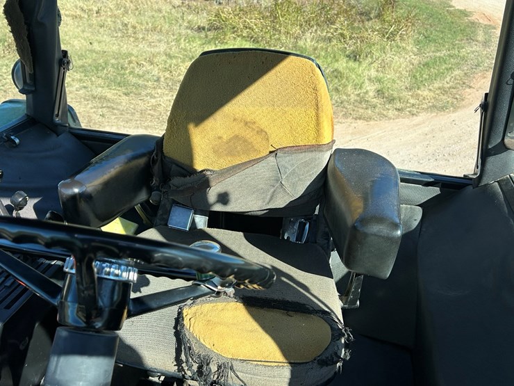 1982-john-deere-4040-image-32