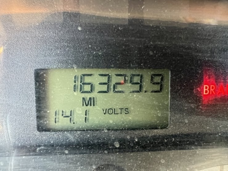 2014-vactor-2100-image-27