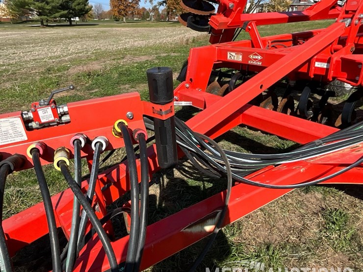 2016-kuhn-krause-8005-excelerator-verticle-tillage-tool-image-10