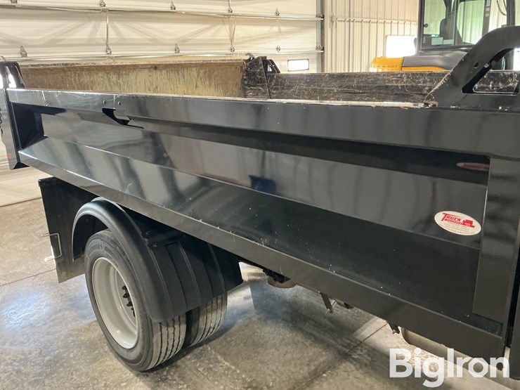 2020-chevrolet-silverado-5500hd-image-11