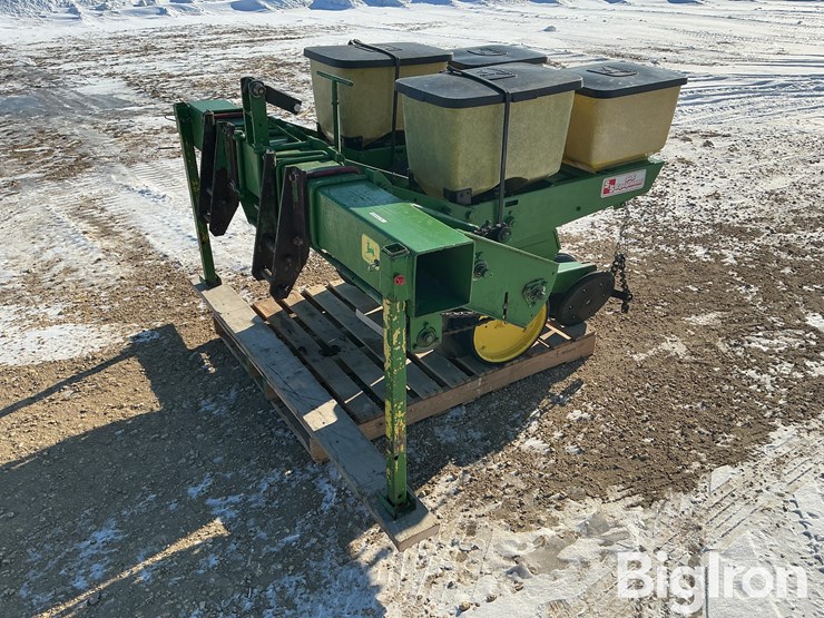 john-deere-30-image-1