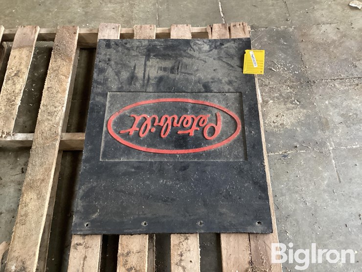 peterbilt-mud-flap-image-5