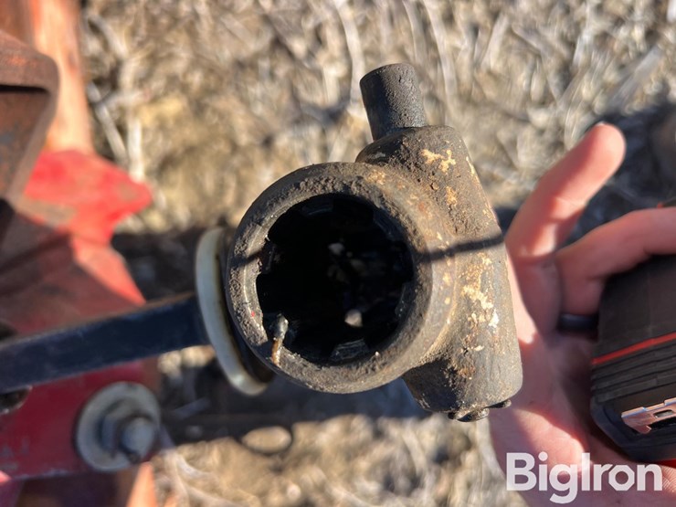 international-1300-image-15