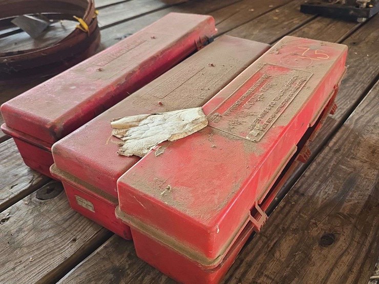 2-triangle-flare-kits-image-2