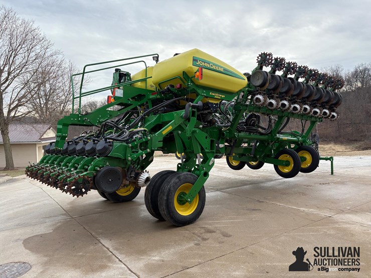 2019-john-deere-1795-image-5