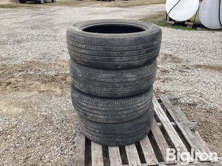 michelin-235/55r20-tires-image-2