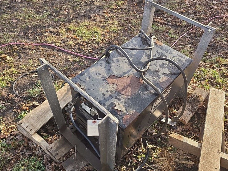 hews-hyd-lift-gate-pump-image-5