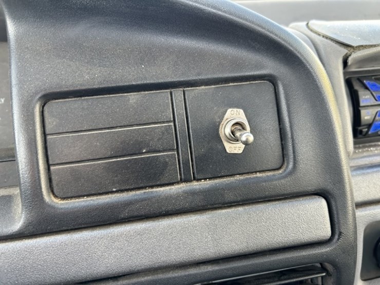 1995-ford-f150-image-22