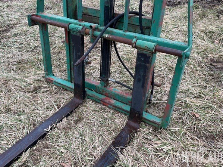 3pt.-forklift-image-3