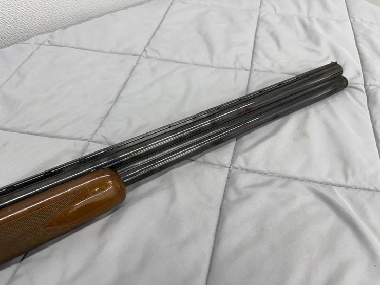 browning-citori-12-gauge-shotgun-image-2