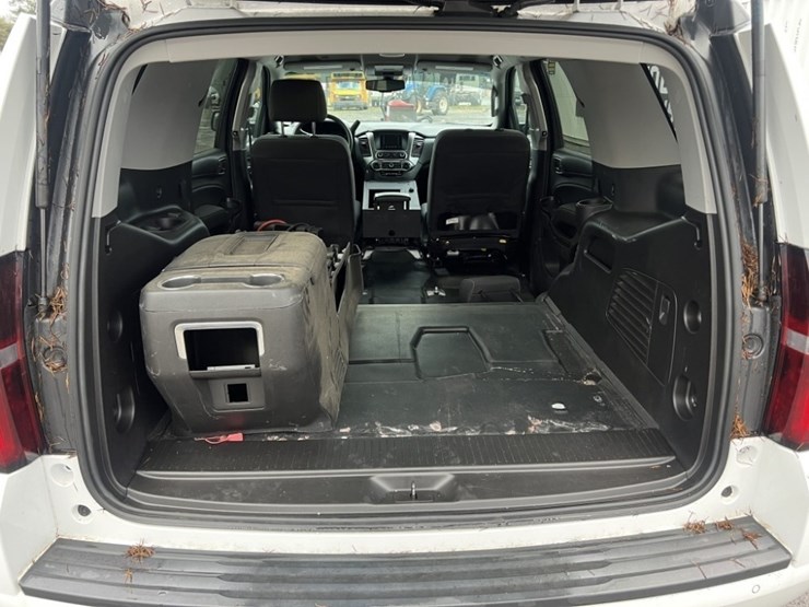 2016-chevrolet-tahoe-image-22