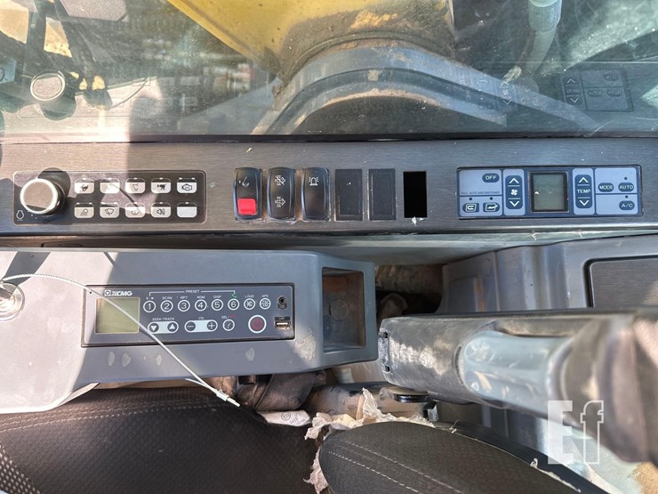 2022-xcmg-xe210u-image-17