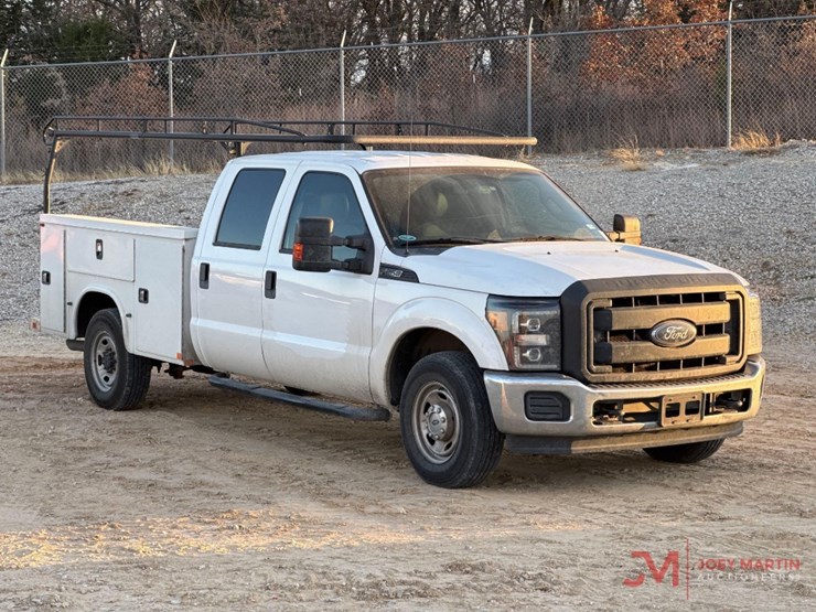 2016-ford-f250-xl-image-1