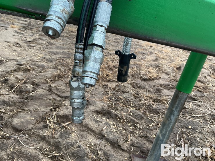 1990-john-deere-630-image-11