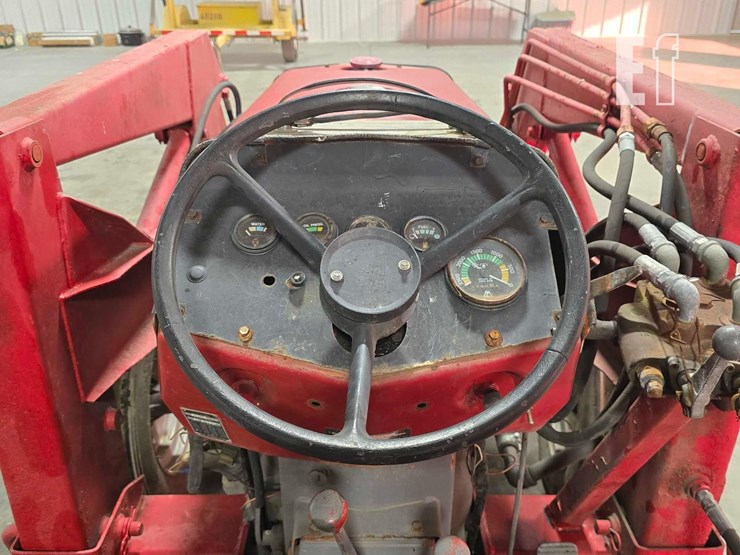 massey-ferguson-245-image-9