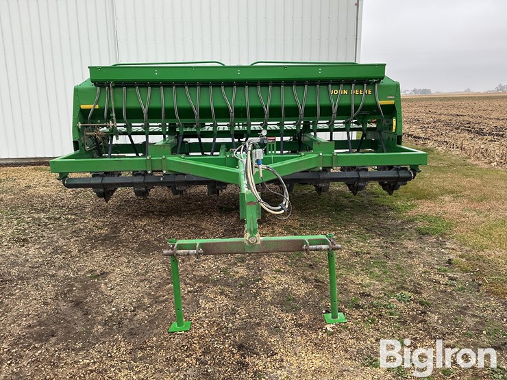 1999-john-deere-1560-image-2