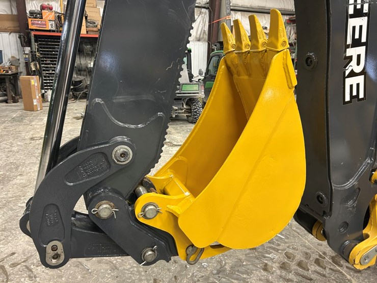 2021-deere-310sl-hl-image-25