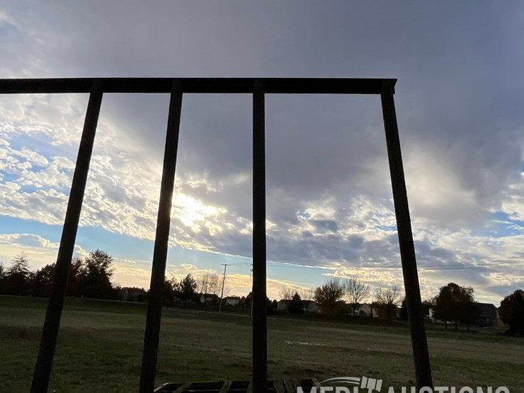 hay-rack-on-john-deere-running-gear-image-31