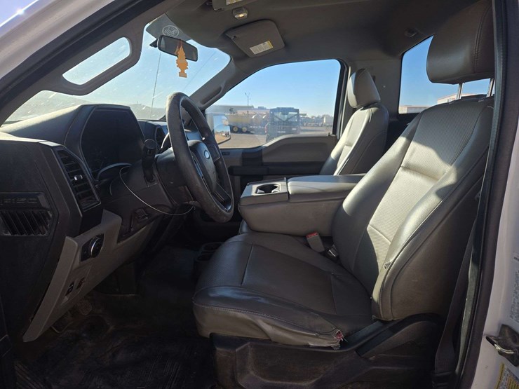 2020-ford-f150-xl-image-12