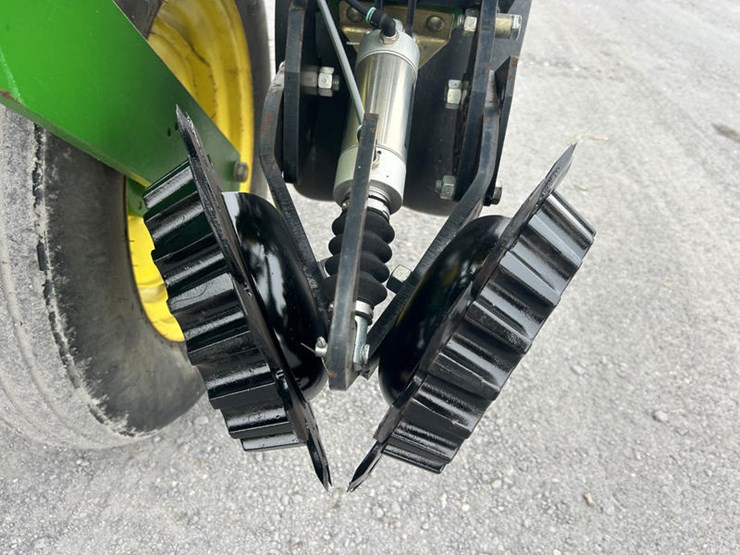 john-deere-1770-image-51