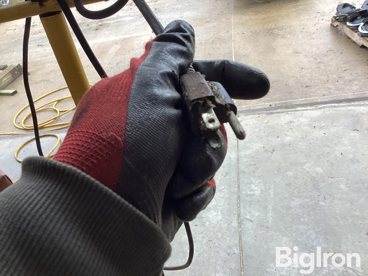 halogen-shop-light-image-11