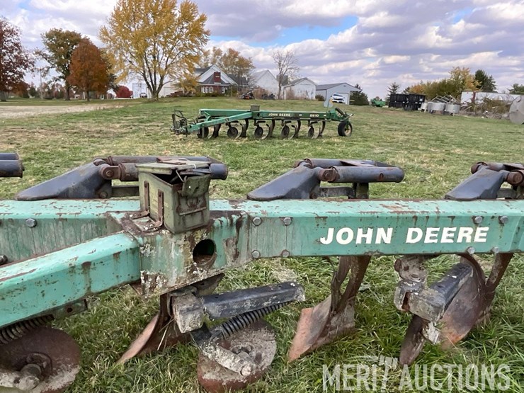 john-deere-2700-image-24
