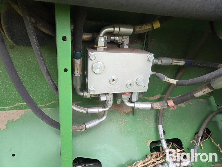 2015-john-deere-630fd-image-15