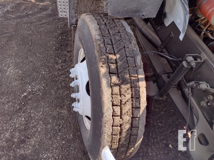 ford-f750-xl-image-19