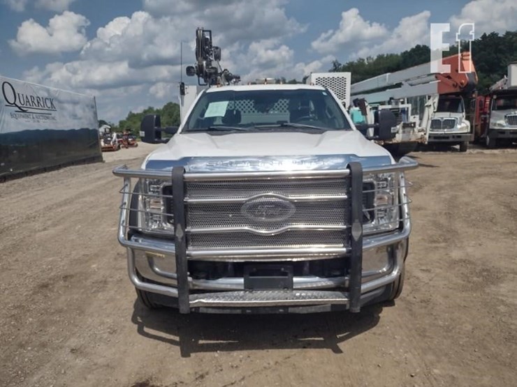 18-ford-f550-image-2