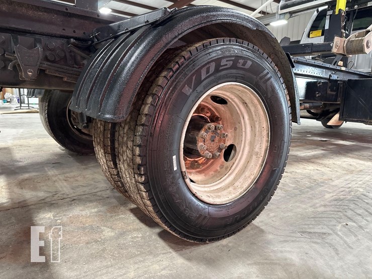 2023-ford-f650-sd-image-32