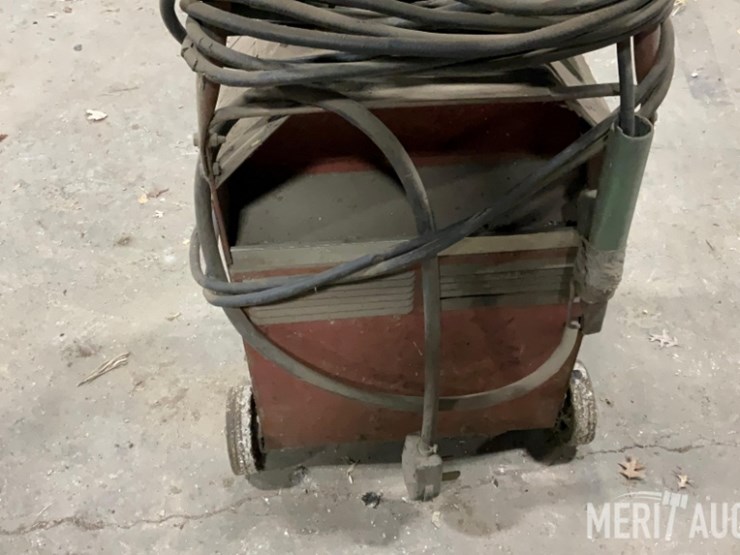 lincoln-arc-welder-image-7