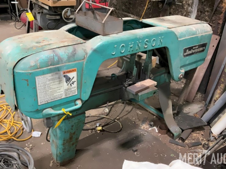 dake-johnson-band-saw-image-1