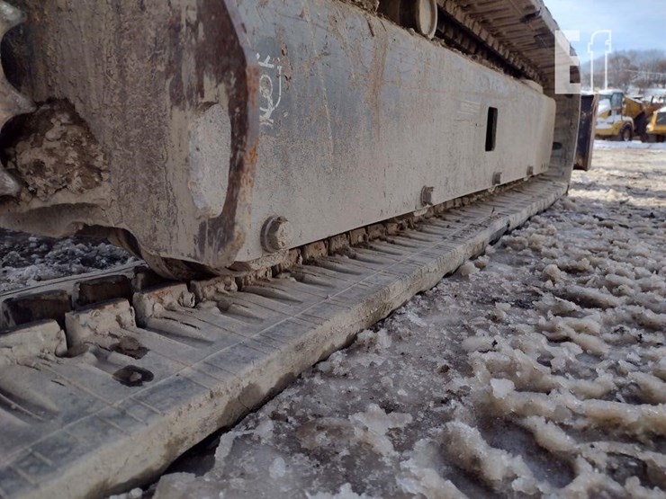 2013-deere-35d-image-38