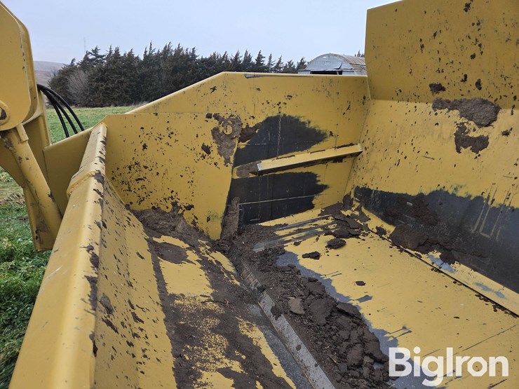 2022-holcomb-1400n-image-15