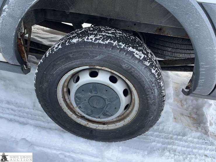 2016-ford-transit-image-7