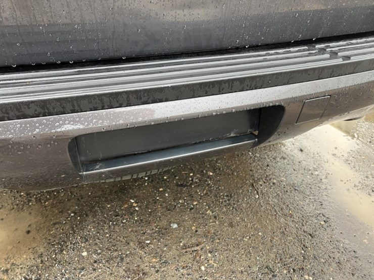 2011-chevrolet-tahoe-image-20