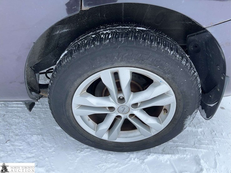 2013-nissan-rogue-image-12