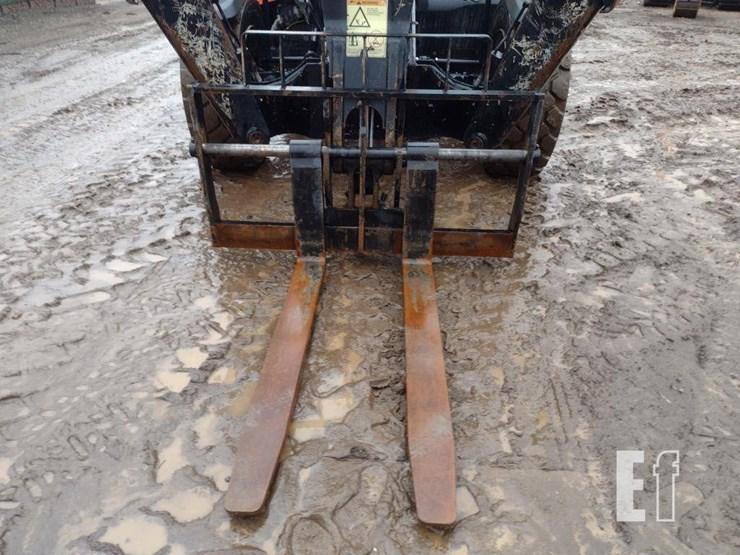 2016-jlg-1255-image-14