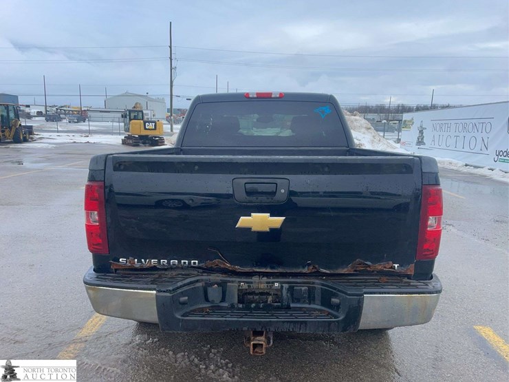 2013-chevrolet-silverado-1500-image-4