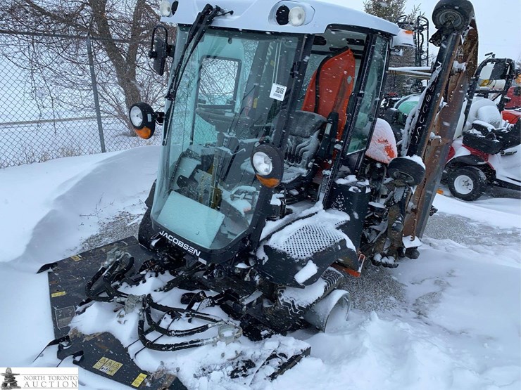 2014-jacobs-lf550-mower-2014-jacobsen-lf550-image-1