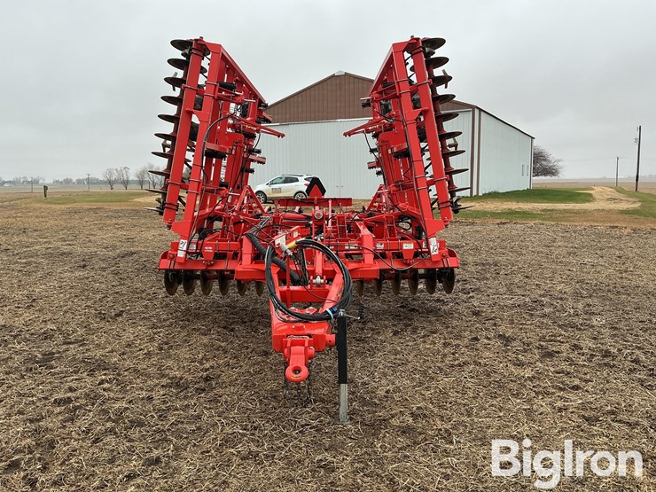 2013-kuhn-krause-6200-27-image-2