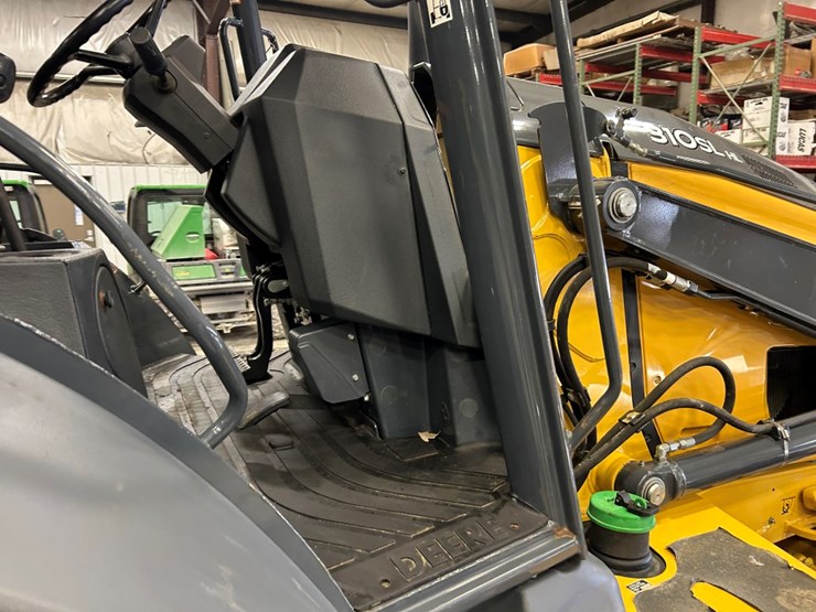 2021-deere-310sl-hl-image-15