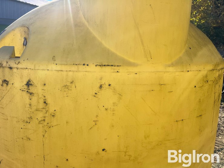 snyder-industries-1600-gal-poly-tank-image-15