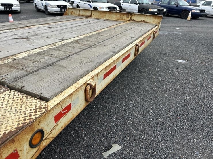 1993-interstate-24'-t/a-equipment-trailer-image-21